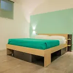 Intero - Chiaia * نابولي
