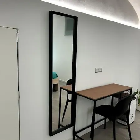 Intero - Chiaia Naples